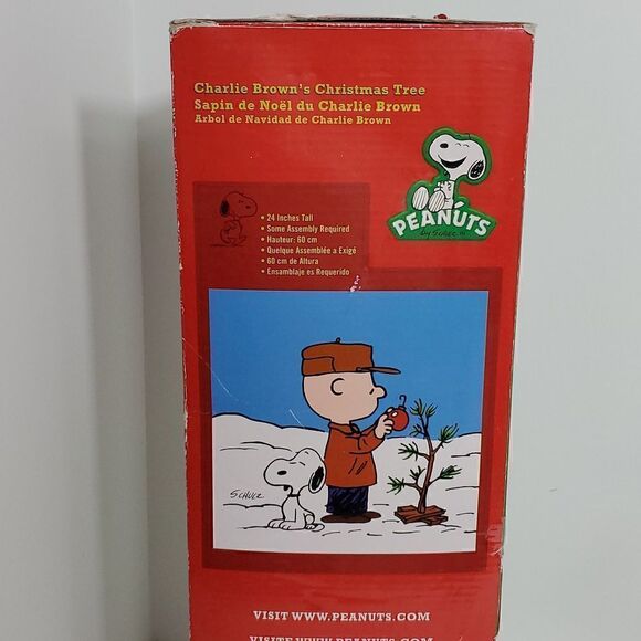 Peanuts Charlie Brown's Christmas Tree - Picture 4 of 11